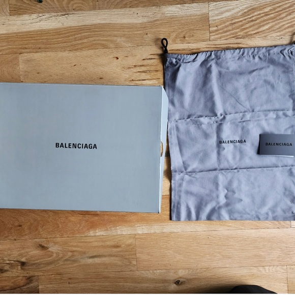 💯 Balenciaga Triple S Sneaker - Picture 7 of 8